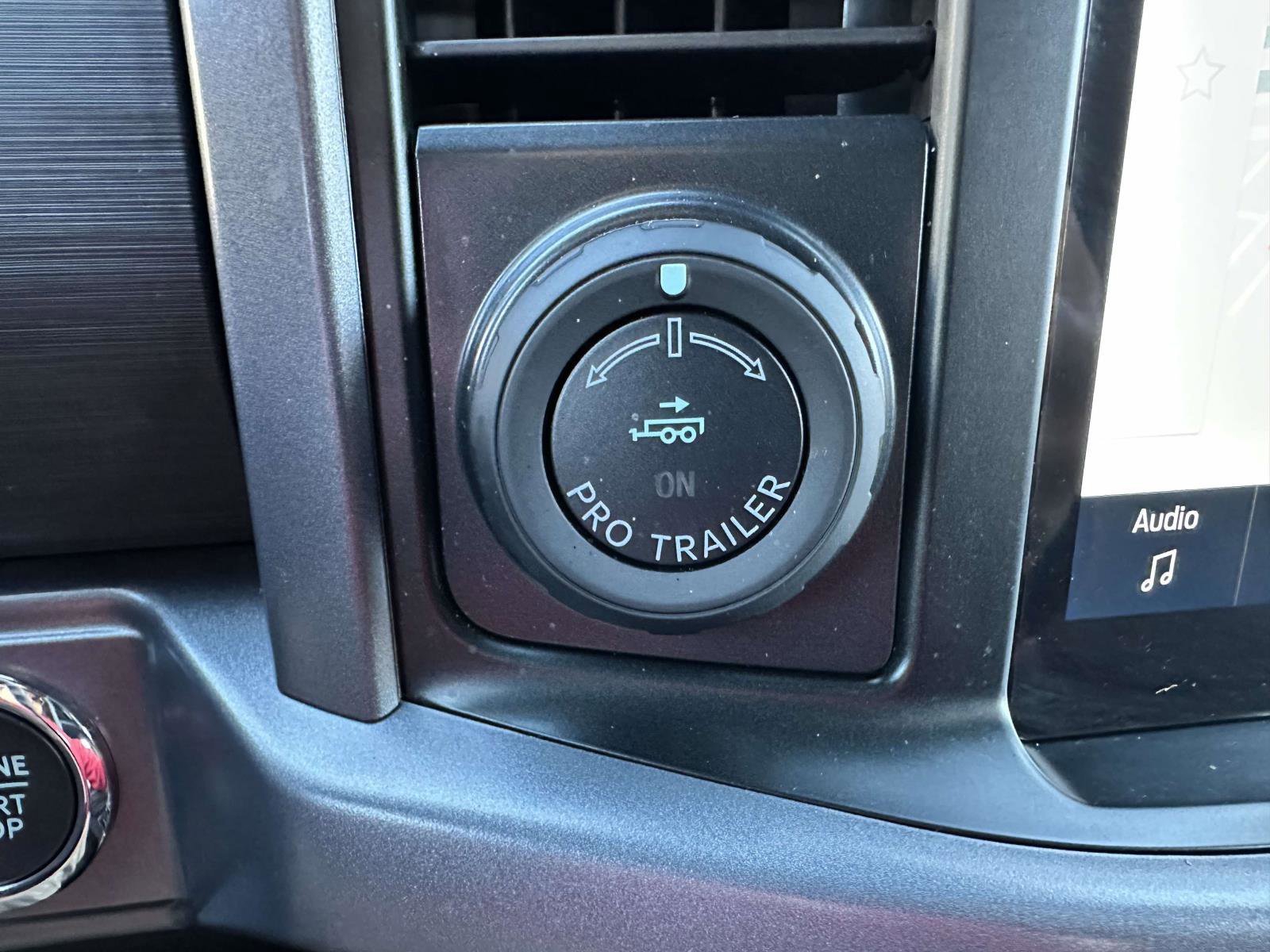 Used 2025 Ford F150 XLT w/ Equipment Group 302A MID image 21