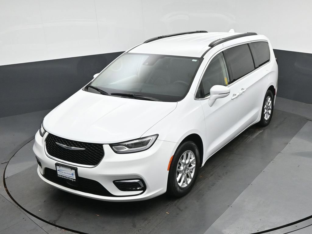 Used 2022 Chrysler Pacifica Touring-L image 75