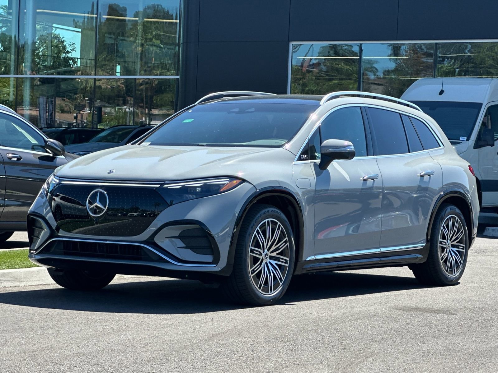 New 2026 Mercedes-Benz EQS 550 4MATIC SUV image 7