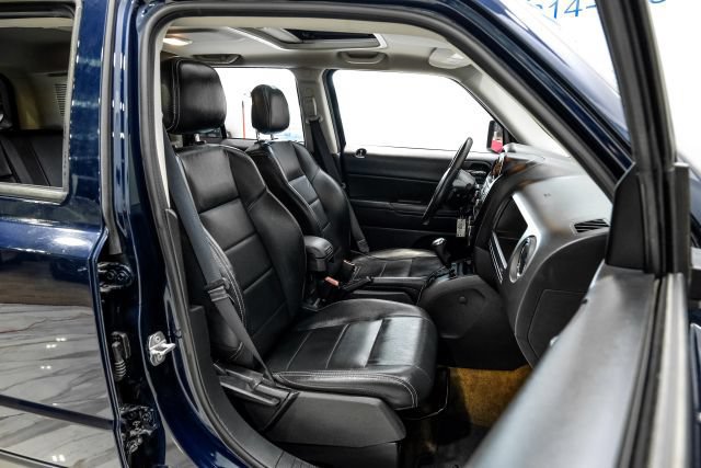 Used 2016 Jeep Patriot High Altitude AWD/4WD image 29