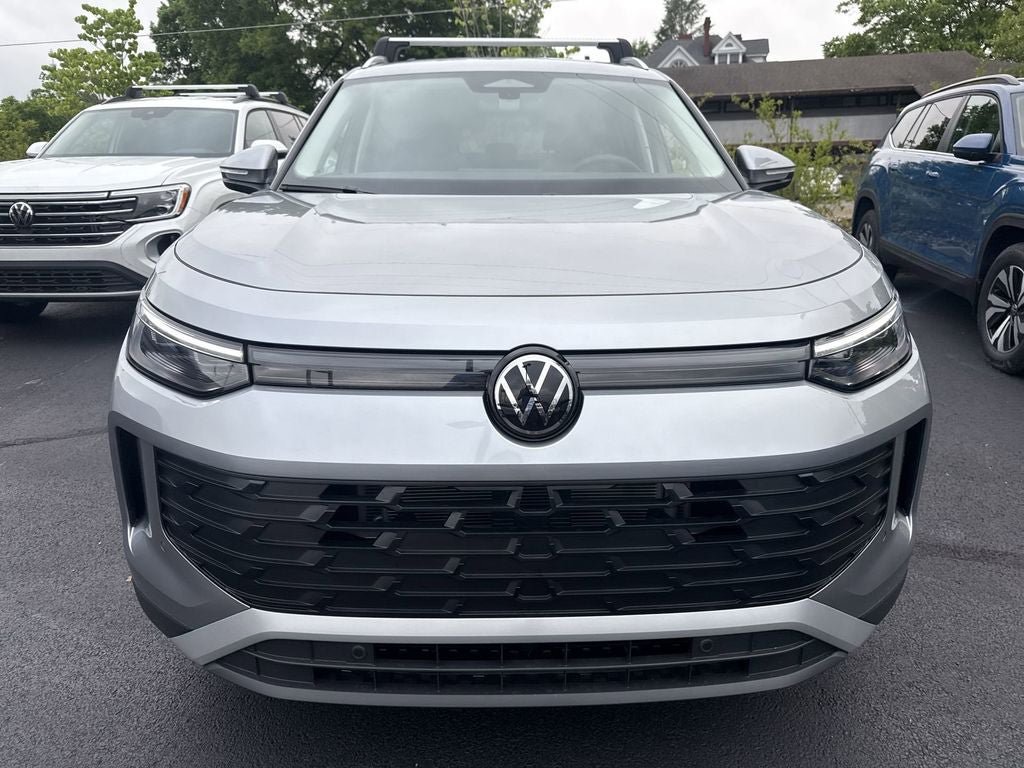 New 2026 Volkswagen Tiguan S FWD image 2