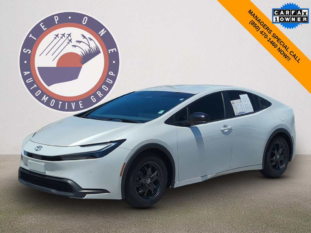 Used 2025 Toyota Prius LE