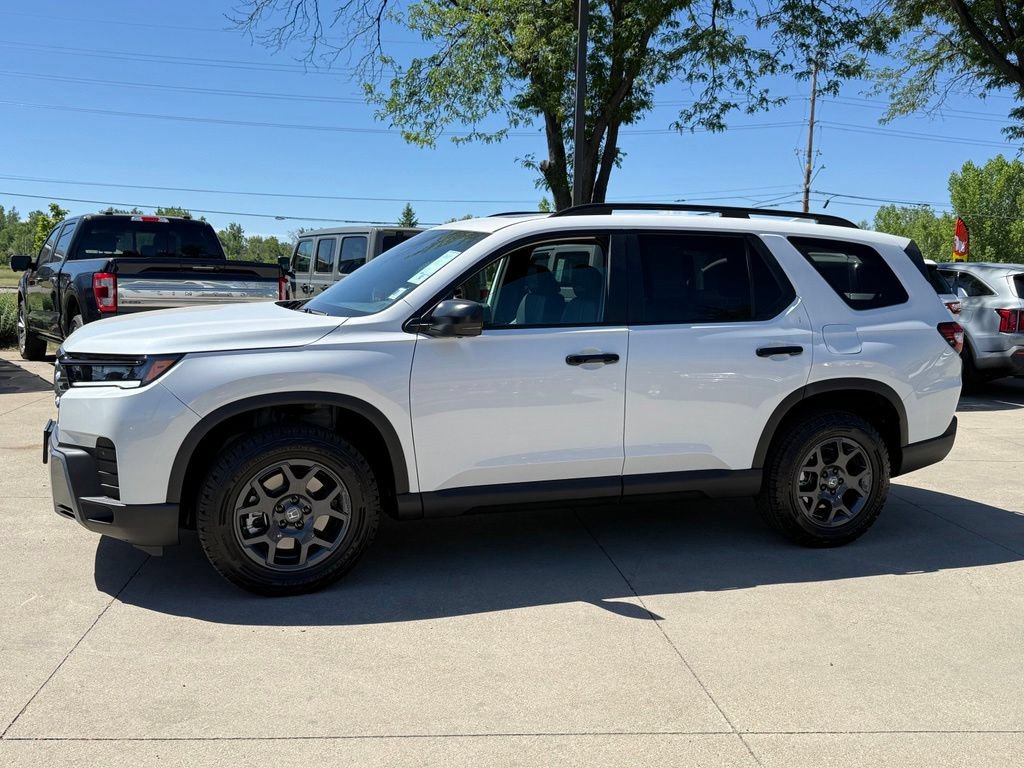 Certified 2026 Honda Pilot TrailSport image 9