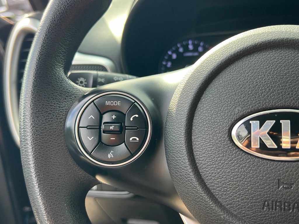 Used 2020 Kia Soul S FWD image 20