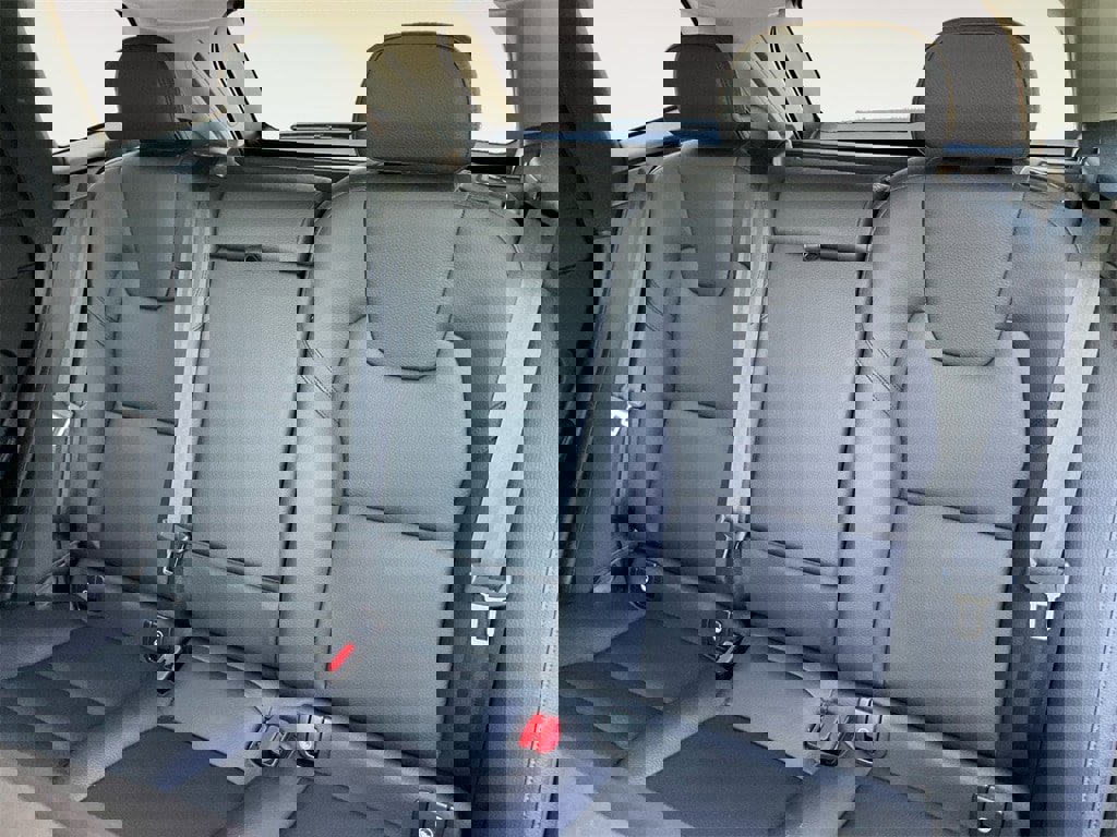 Certified 2023 Volvo XC60 B5 Plus image 13