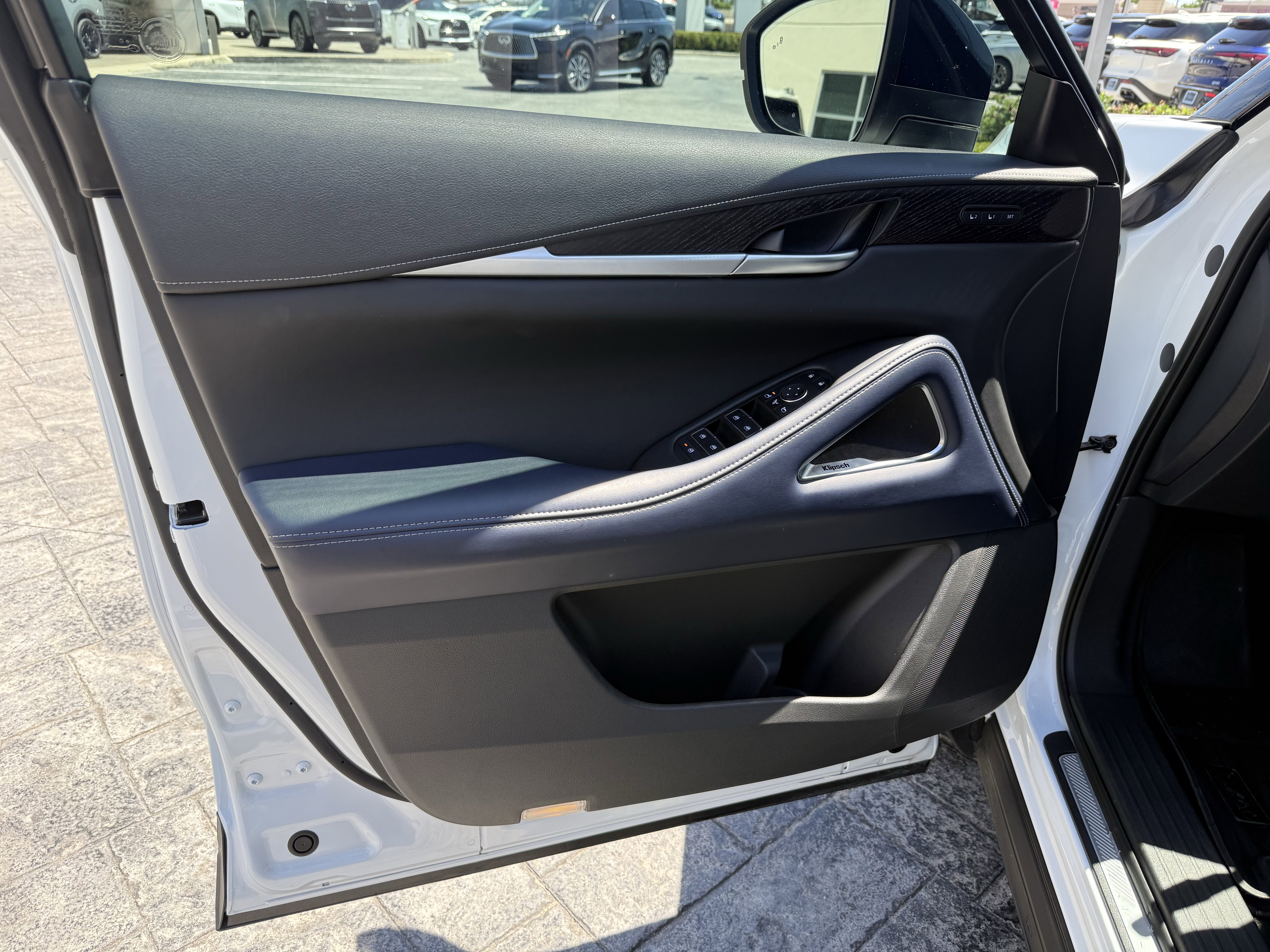 Certified 2026 INFINITI QX60 Sport w/ Dark Cargo Package image 7