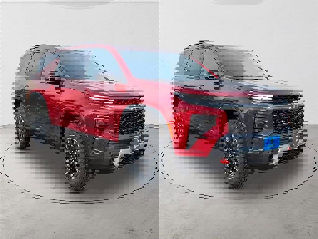 New 2026 Chevrolet Traverse Z71 w/ Driver Confidence Package image 3