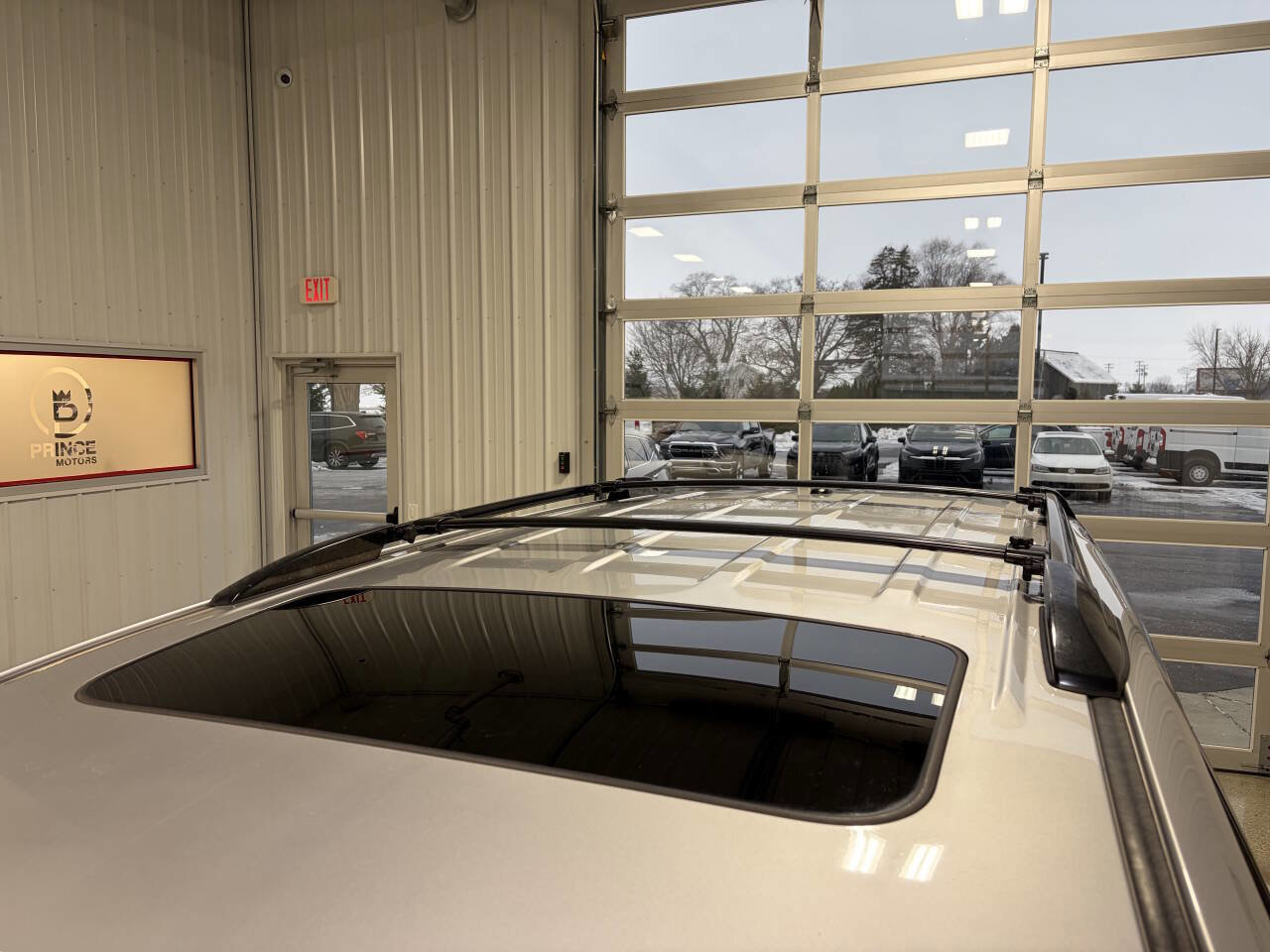 Used 2013 Toyota Highlander 4WD Hybrid image 12