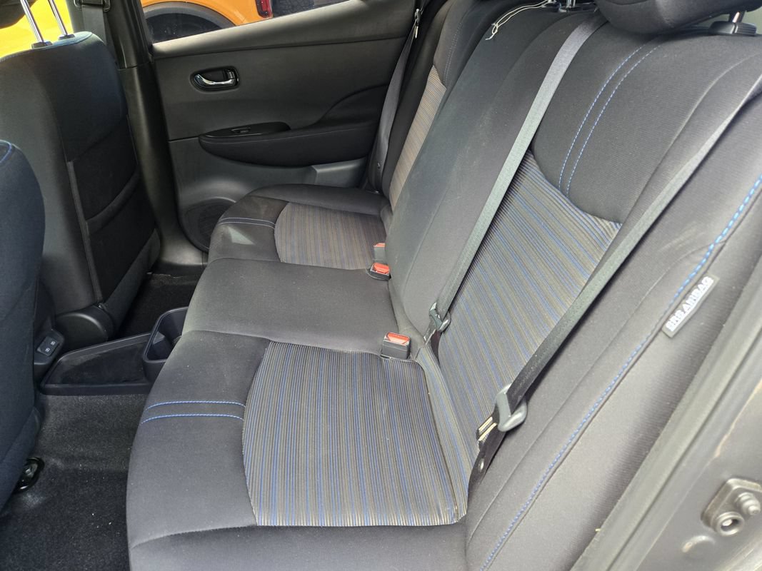 Used 2025 Nissan Leaf S FWD image 20