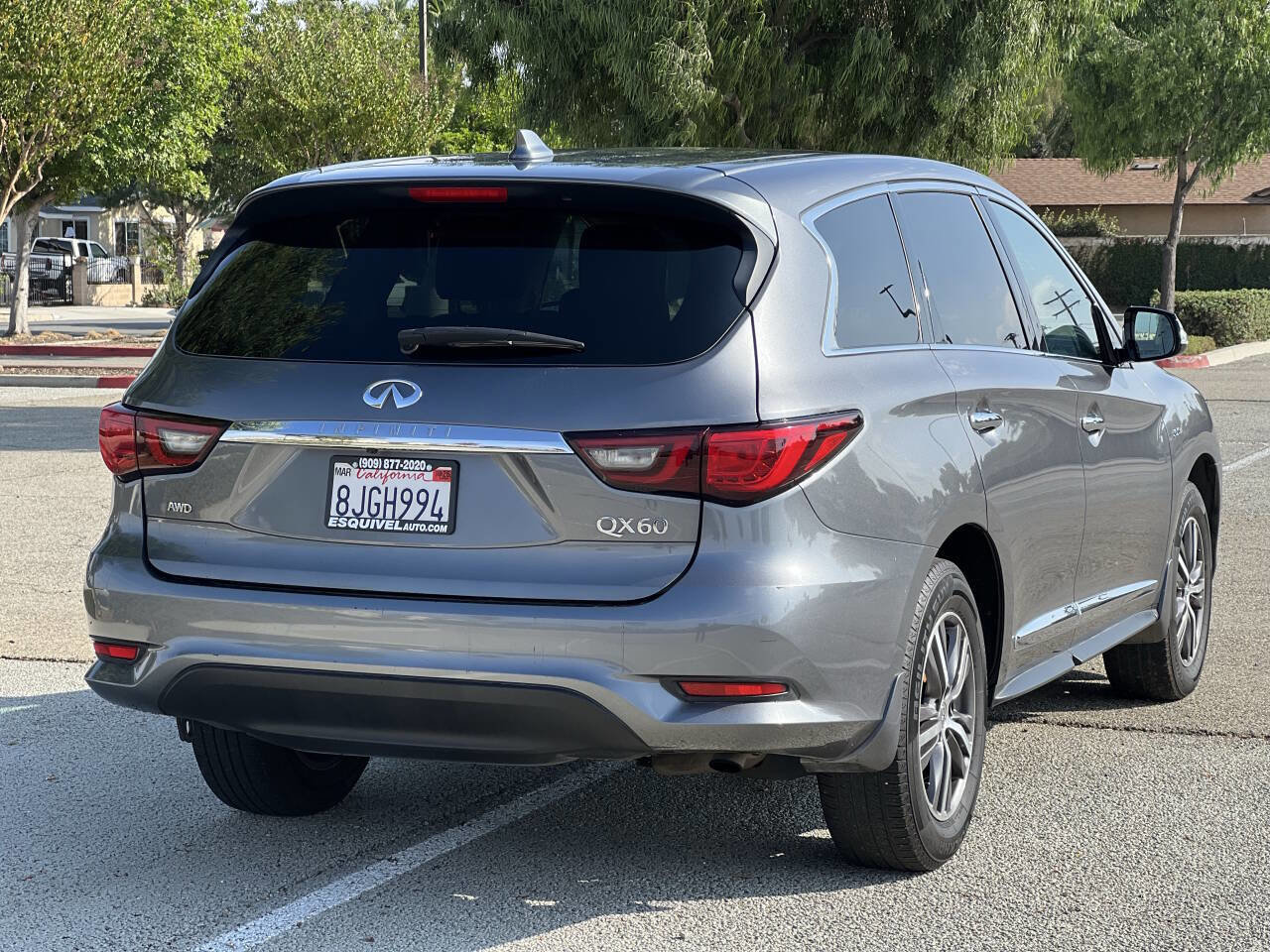 Used 2019 INFINITI QX60 Pure AWD/4WD image 3