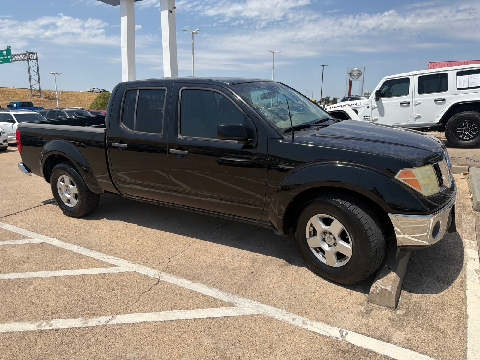 Used 2008 Nissan Frontier SE w/ SE Value Truck Pkg RWD image 5