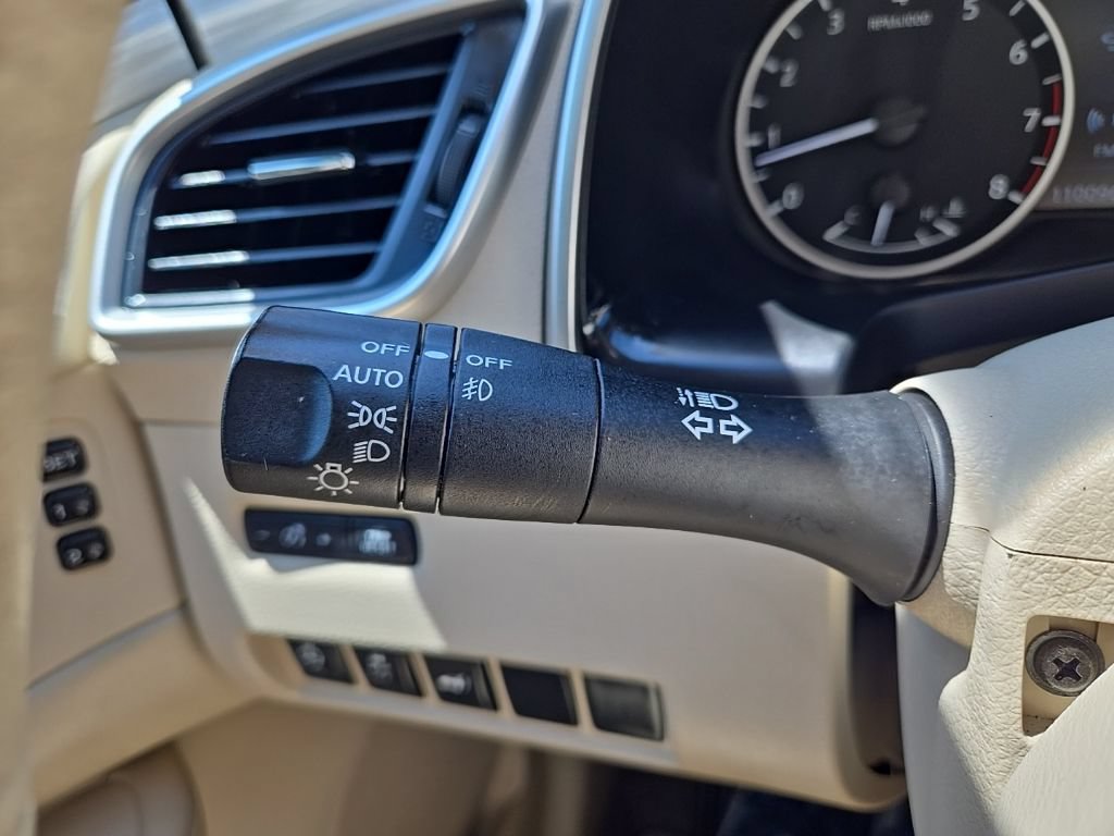 Used 2018 Nissan Murano SL w/ Moonroof Package AWD/4WD image 21