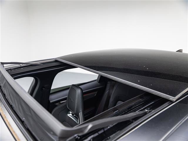 New 2025 Jaguar F-PACE R-Dynamic S AWD/4WD image 14