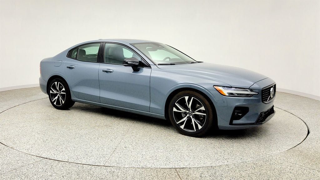 Used 2023 Volvo S60 B5 Core AWD/4WD image 3
