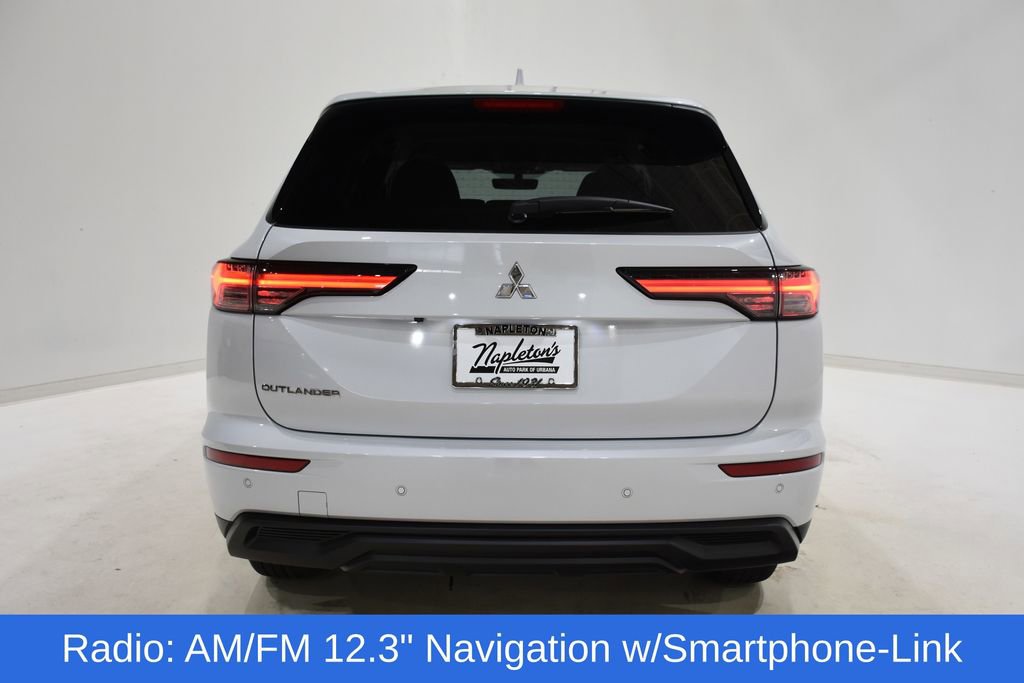 New 2025 Mitsubishi Outlander ES image 6