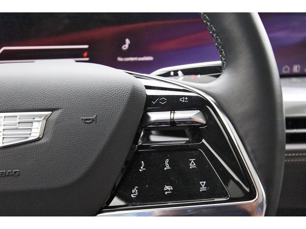 Used 2025 Cadillac Escalade IQ Sport 1 w/ Smart Trailering package image 16