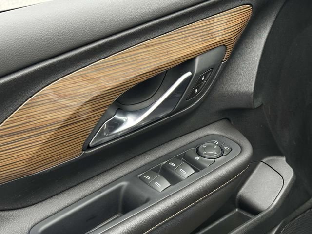 Used 2020 GMC Terrain SLE w/ Driver Convenience Package image 17