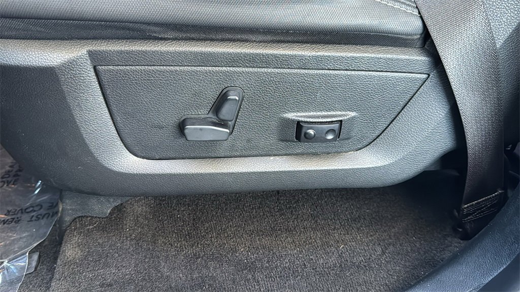 Used 2017 RAM 1500 Rebel image 21