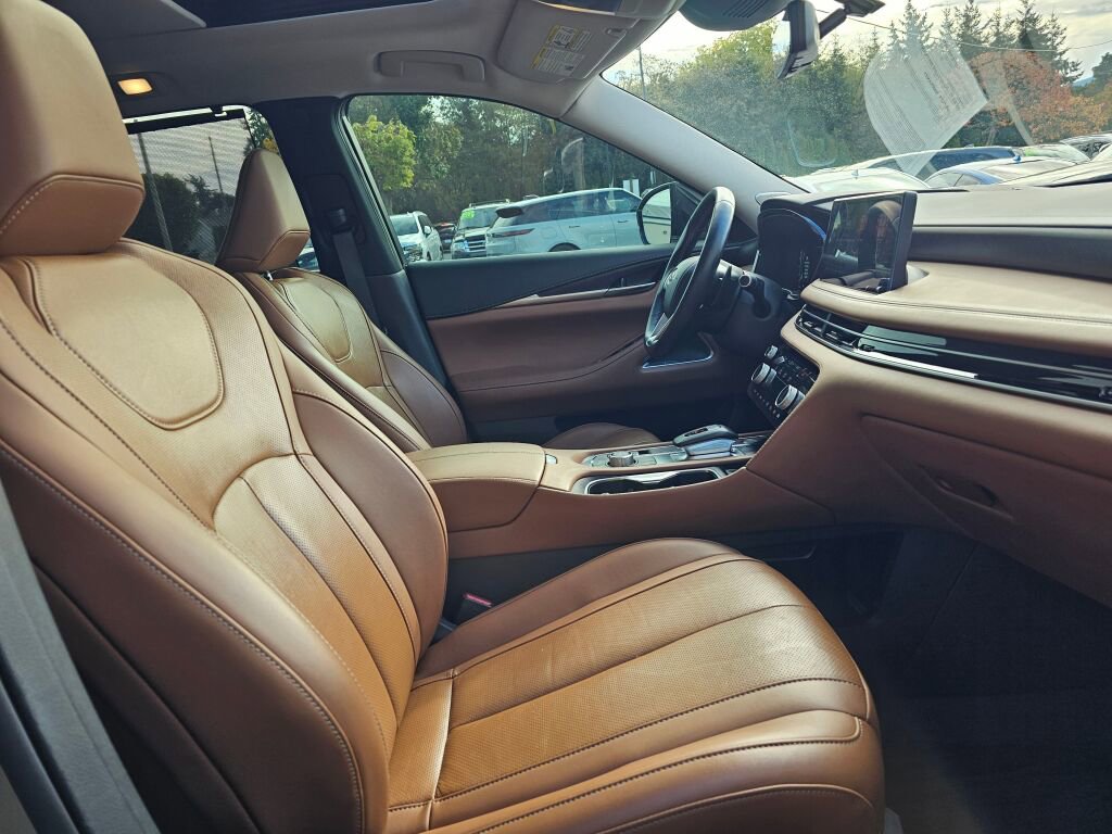 Used 2024 INFINITI QX60 Sensory image 7