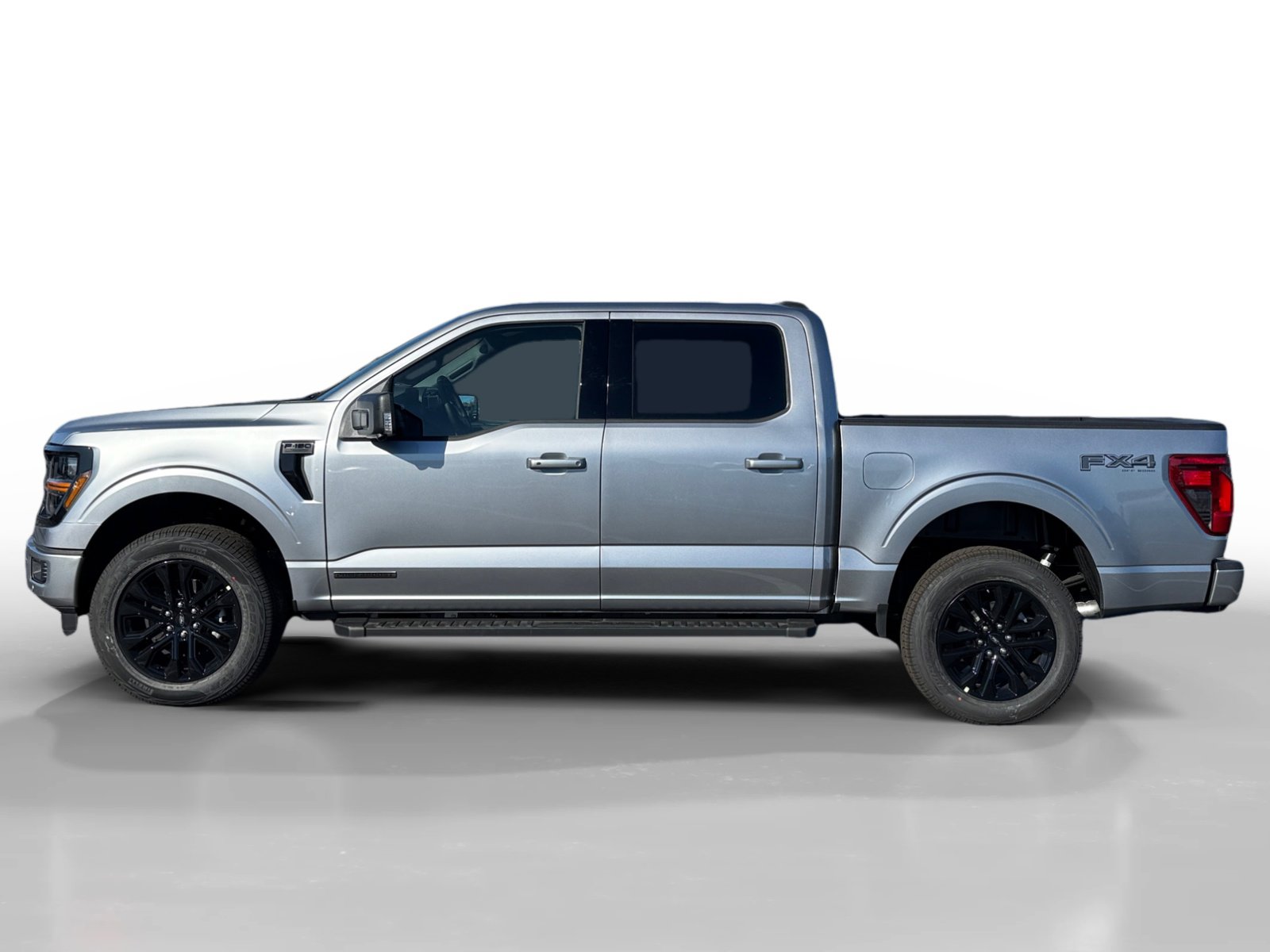 New 2025 Ford F150 XLT w/ Equipment Group 302A MID image 2