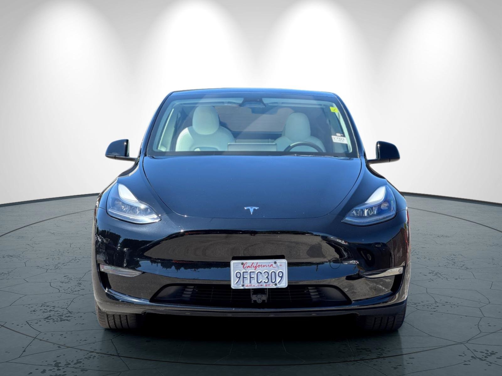 Used 2023 Tesla Model Y Long Range image 9