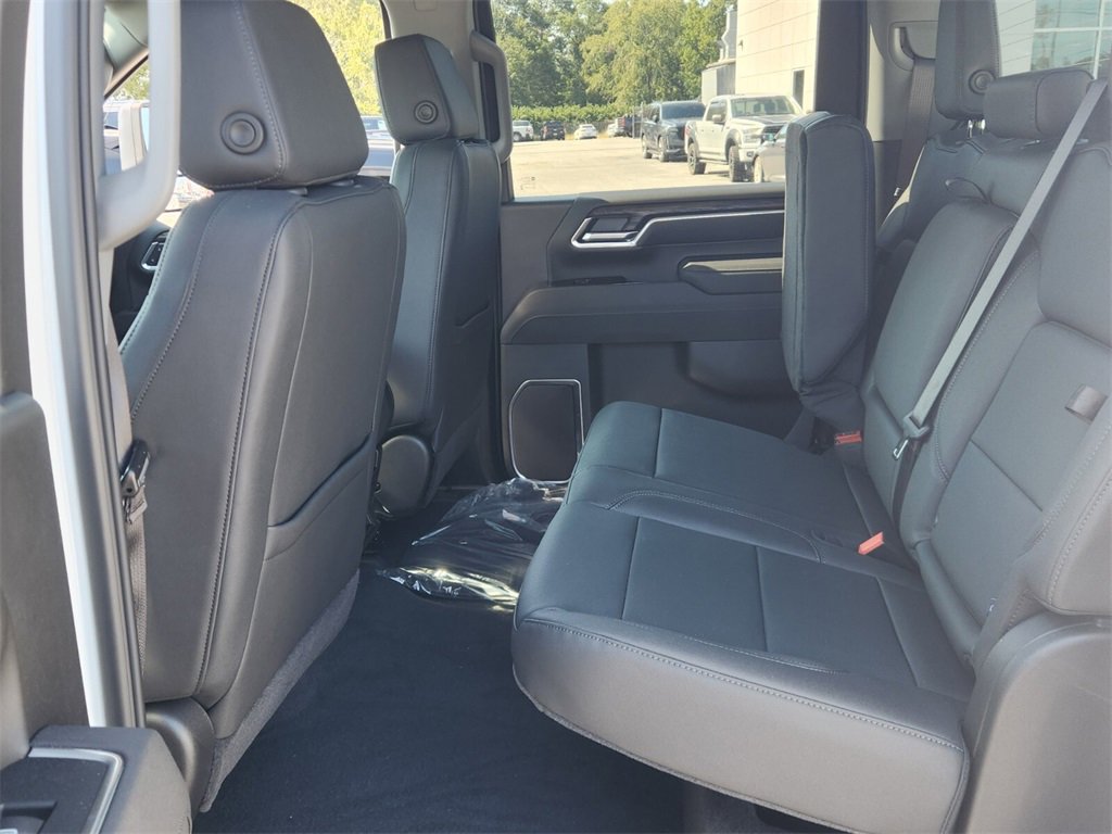 New 2026 GMC Sierra 3500 SLT image 4