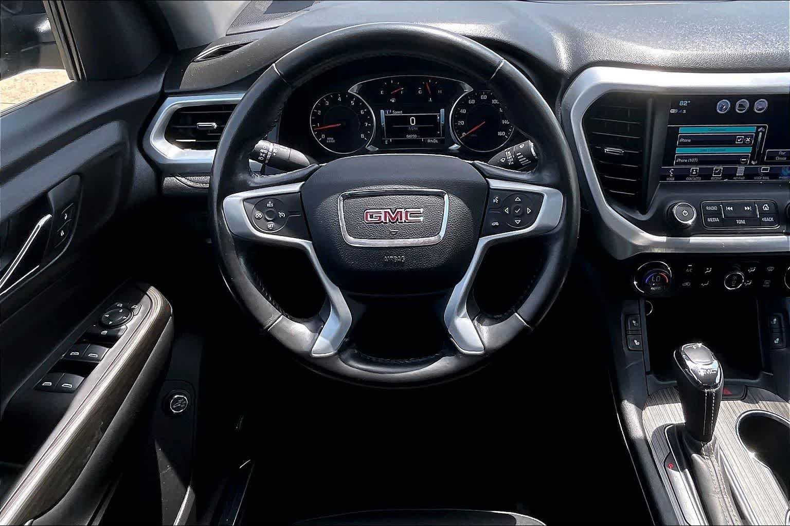 Used 2019 GMC Acadia SLT w/ Black Edition FWD image 14