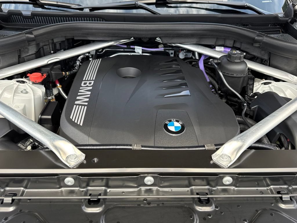 Used 2026 BMW X5 sDrive40i w/ M Sport Package RWD image 34