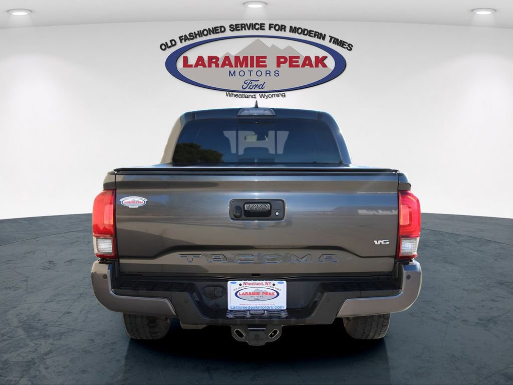 Used 2019 Toyota Tacoma TRD Sport image 5