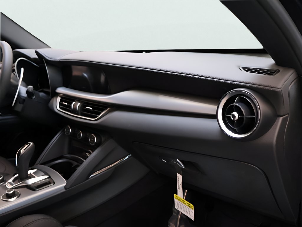 New 2026 Alfa Romeo Stelvio Sprint AWD/4WD image 12