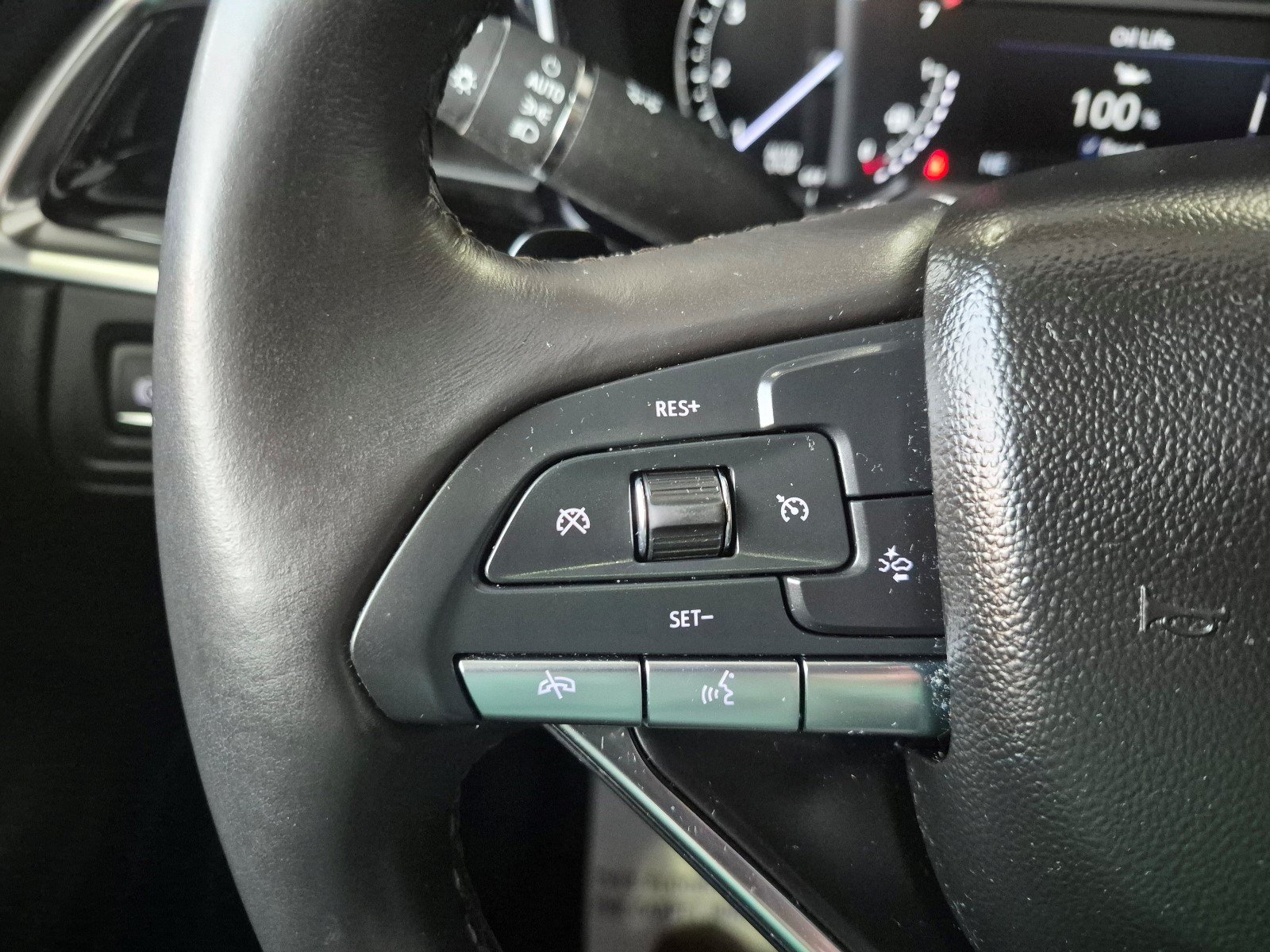 Certified 2024 Cadillac XT6 Luxury AWD/4WD image 18