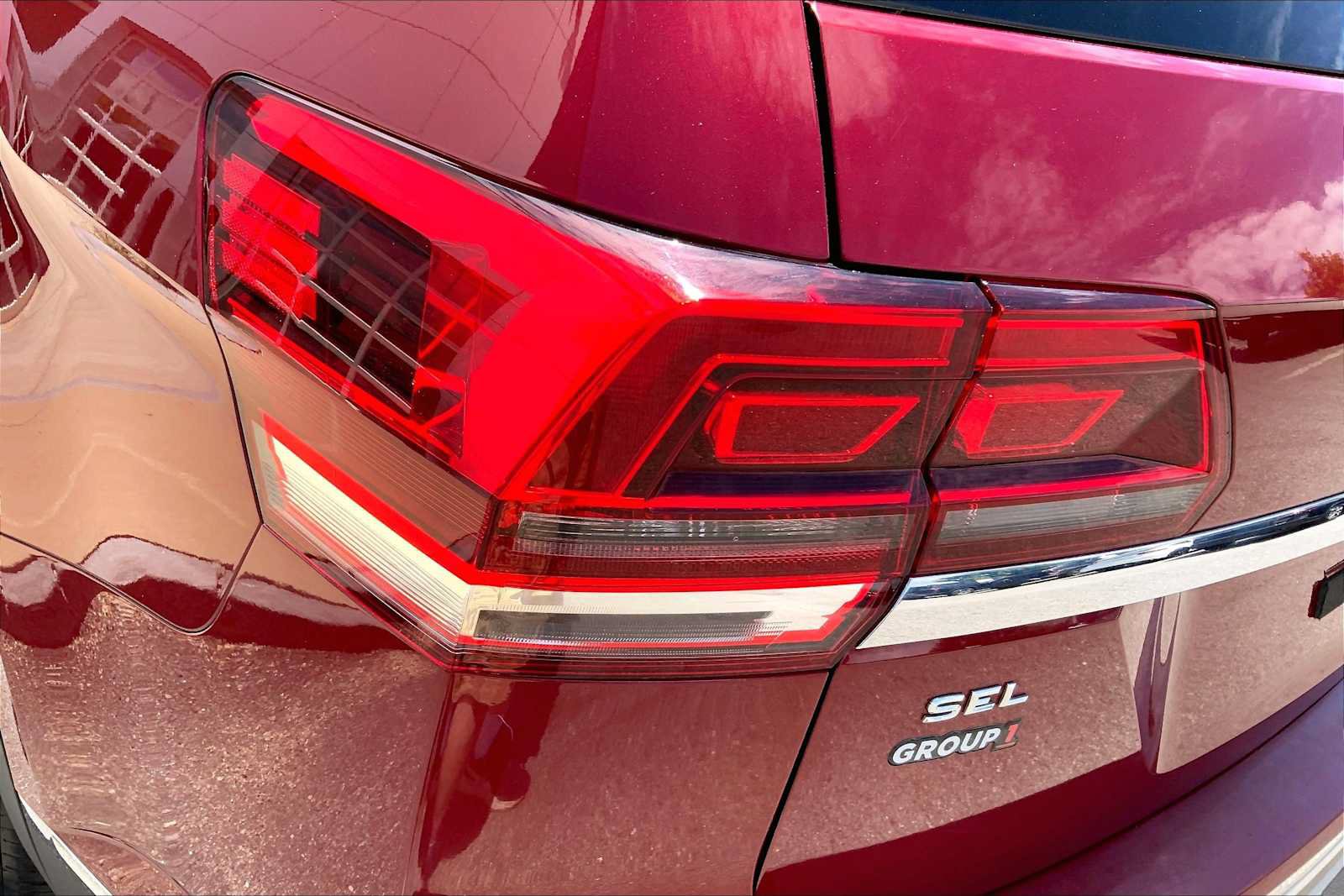 Used 2018 Volkswagen Atlas SEL AWD/4WD image 28