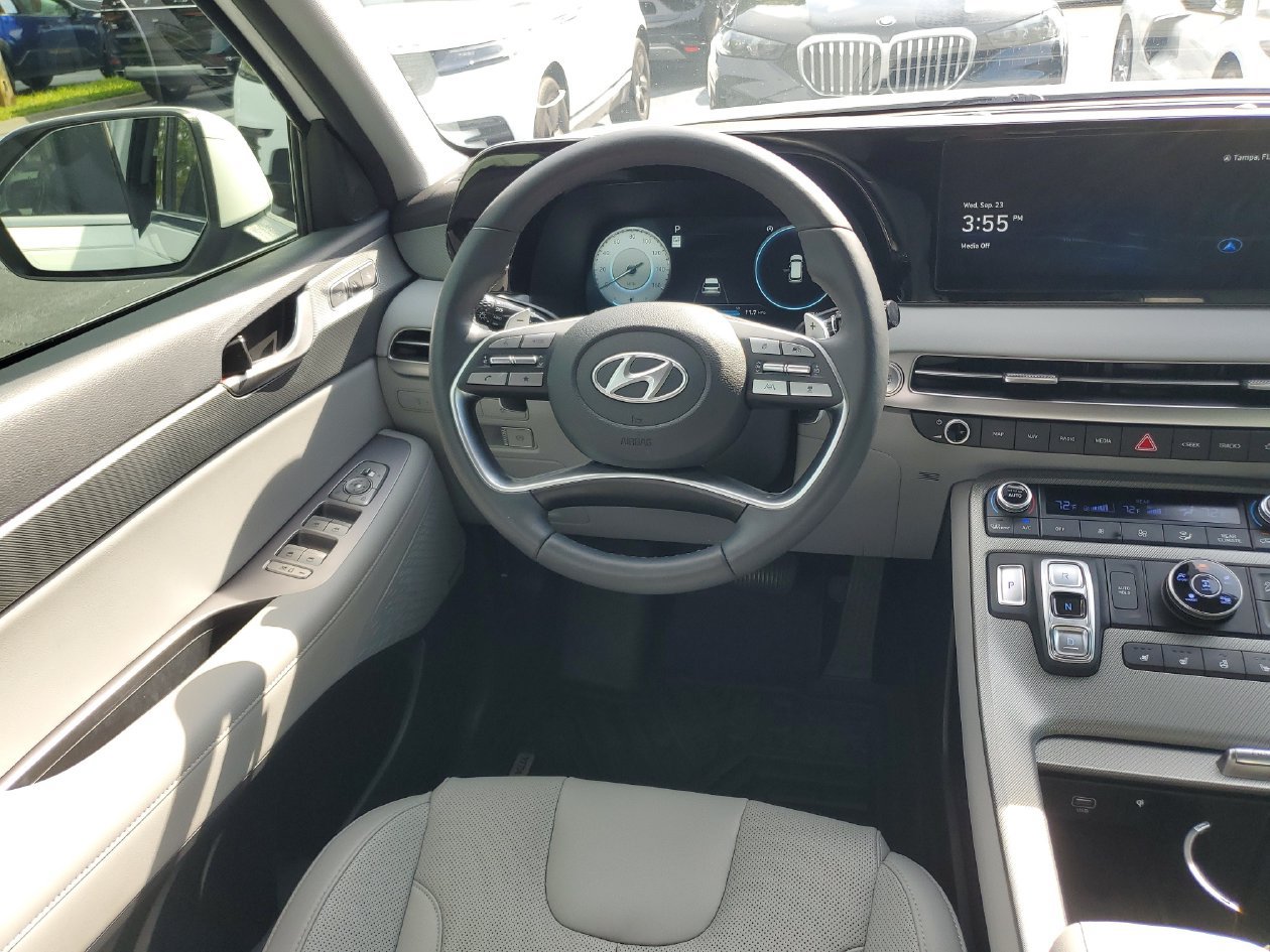 Used 2024 Hyundai Palisade SEL w/ Premium Package AWD/4WD image 12
