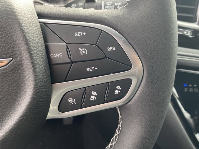 New 2026 Chrysler Pacifica Select image 18