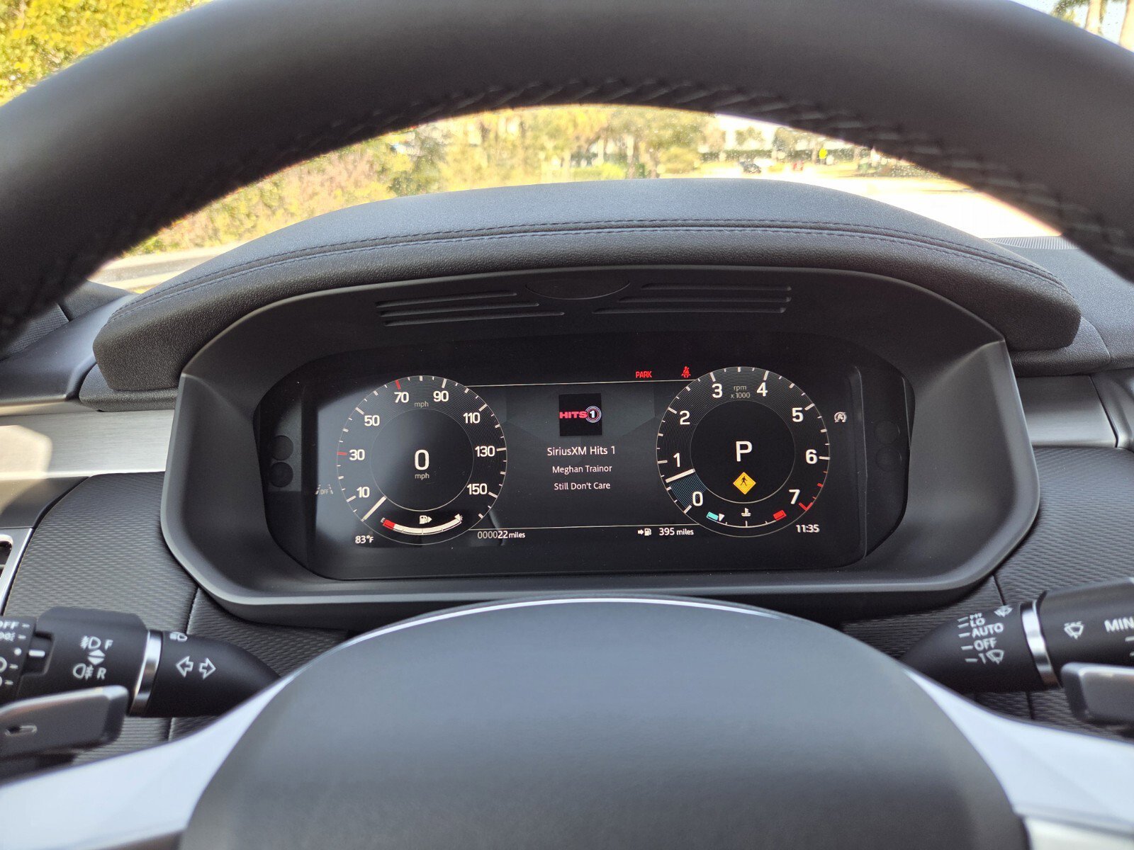 Used 2026 Land Rover Discovery Limited Edition image 12