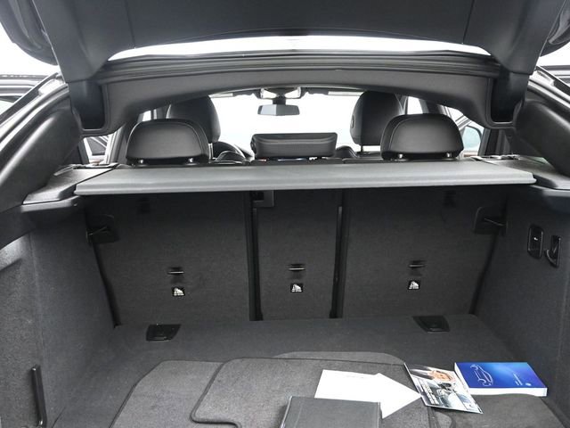 Used 2025 BMW X4 xDrive30i image 19