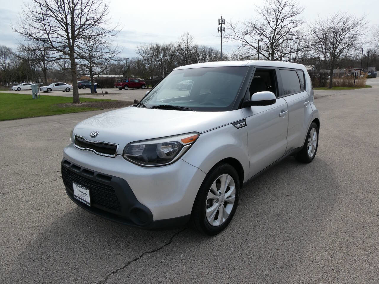 Used 2015 Kia Soul + image 1