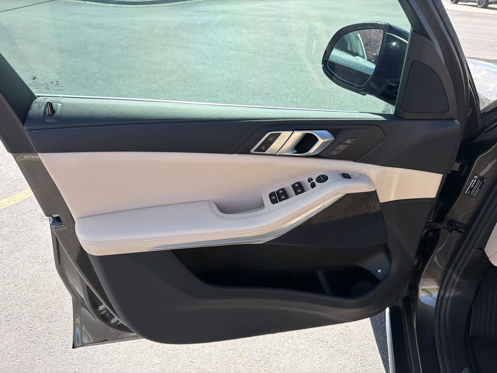 Used 2022 BMW X5 xDrive45e w/ Premium Package image 23