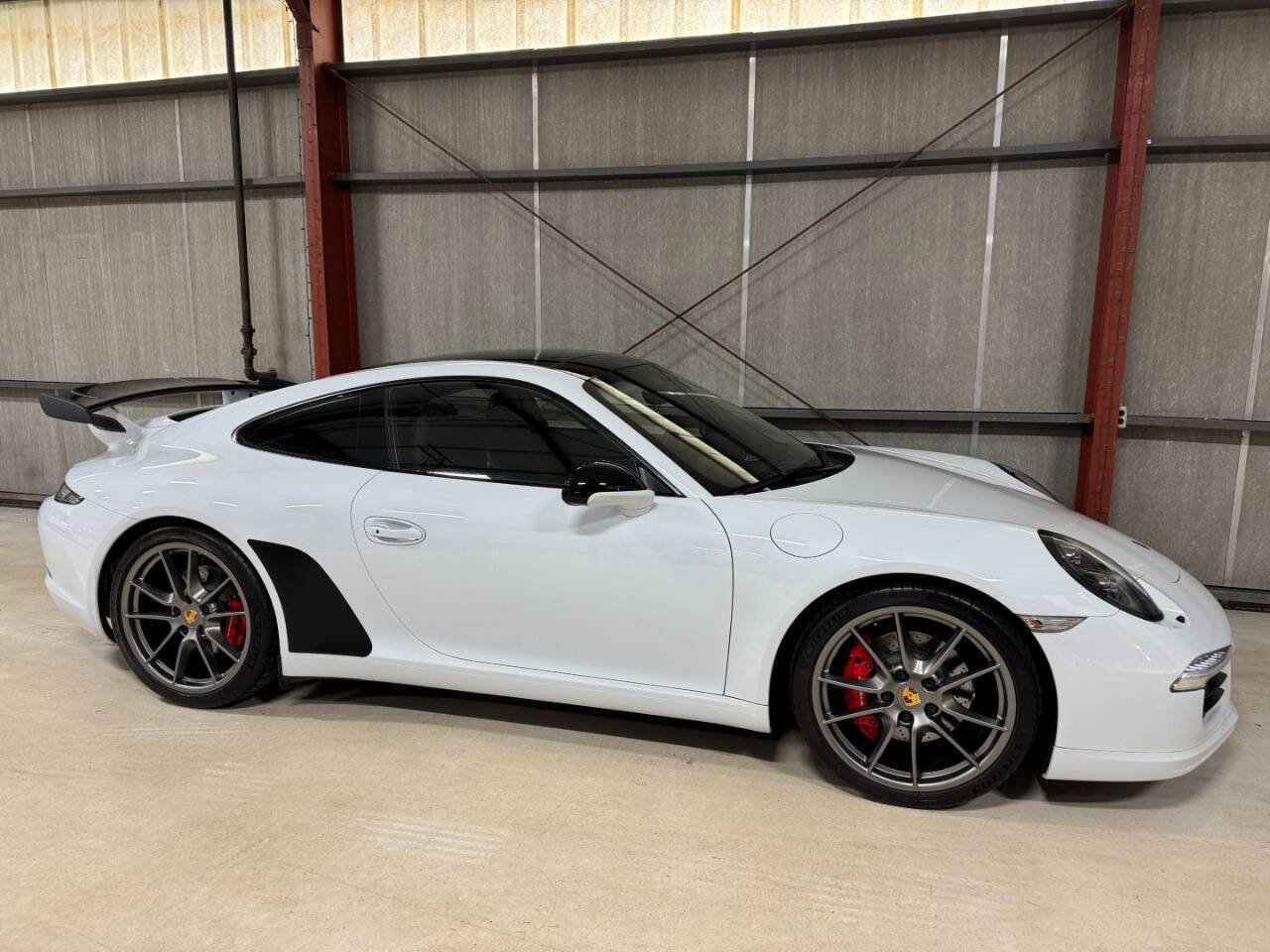 Used 2016 Porsche 911 Carrera S image 32