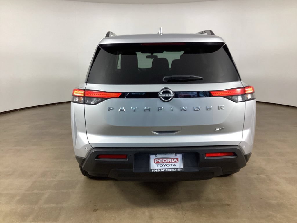 Used 2024 Nissan Pathfinder SV FWD image 6