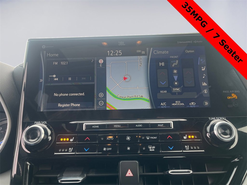 Used 2021 Toyota Highlander Limited image 11