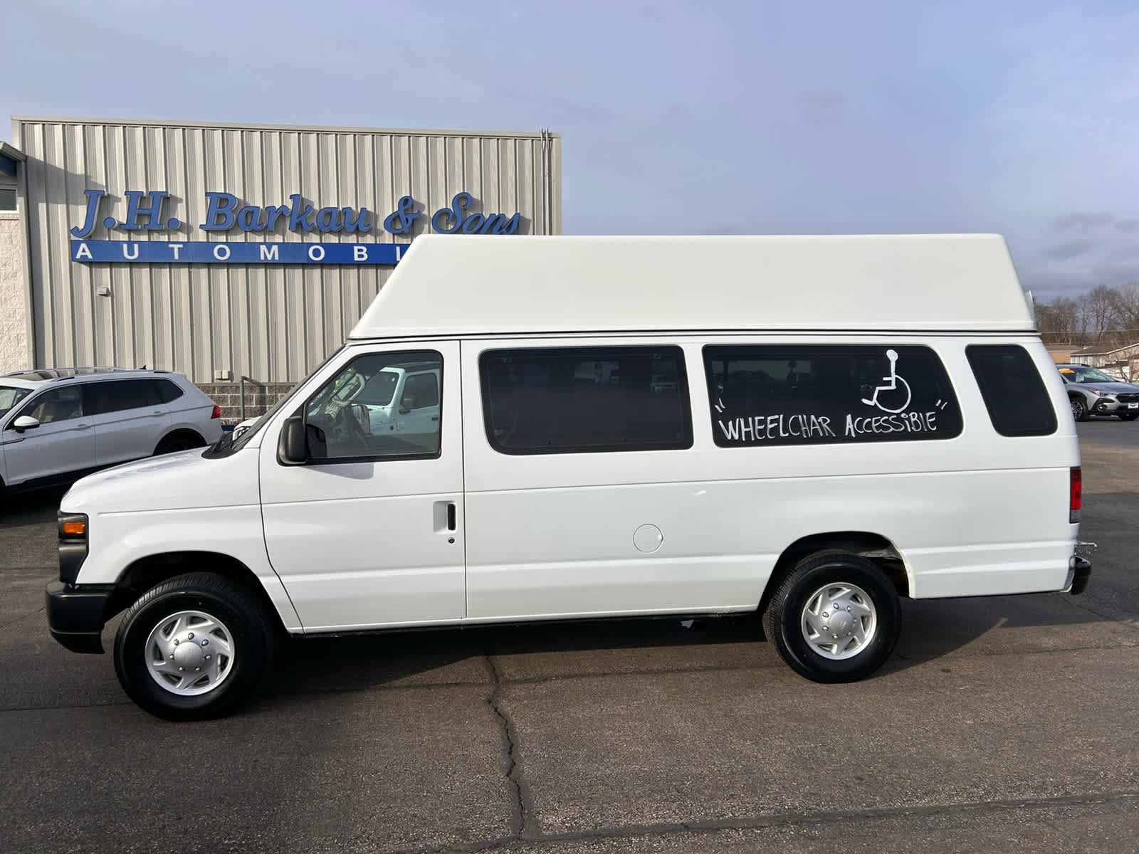 Used 2012 Ford E-250 and Econoline 250 Extended w/ PWR Group RWD image 5