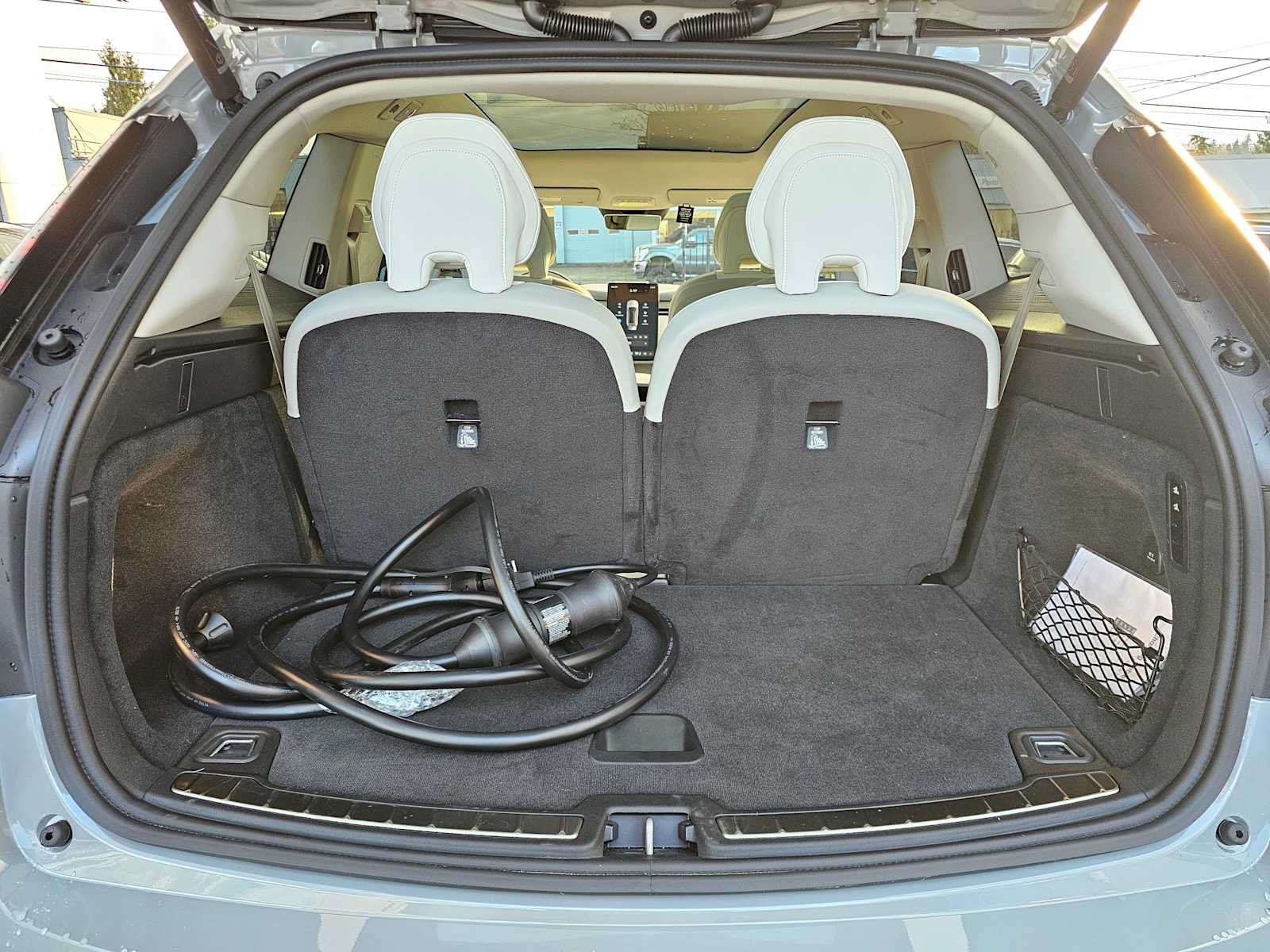 New 2025 Volvo EX90 Plus AWD/4WD image 17