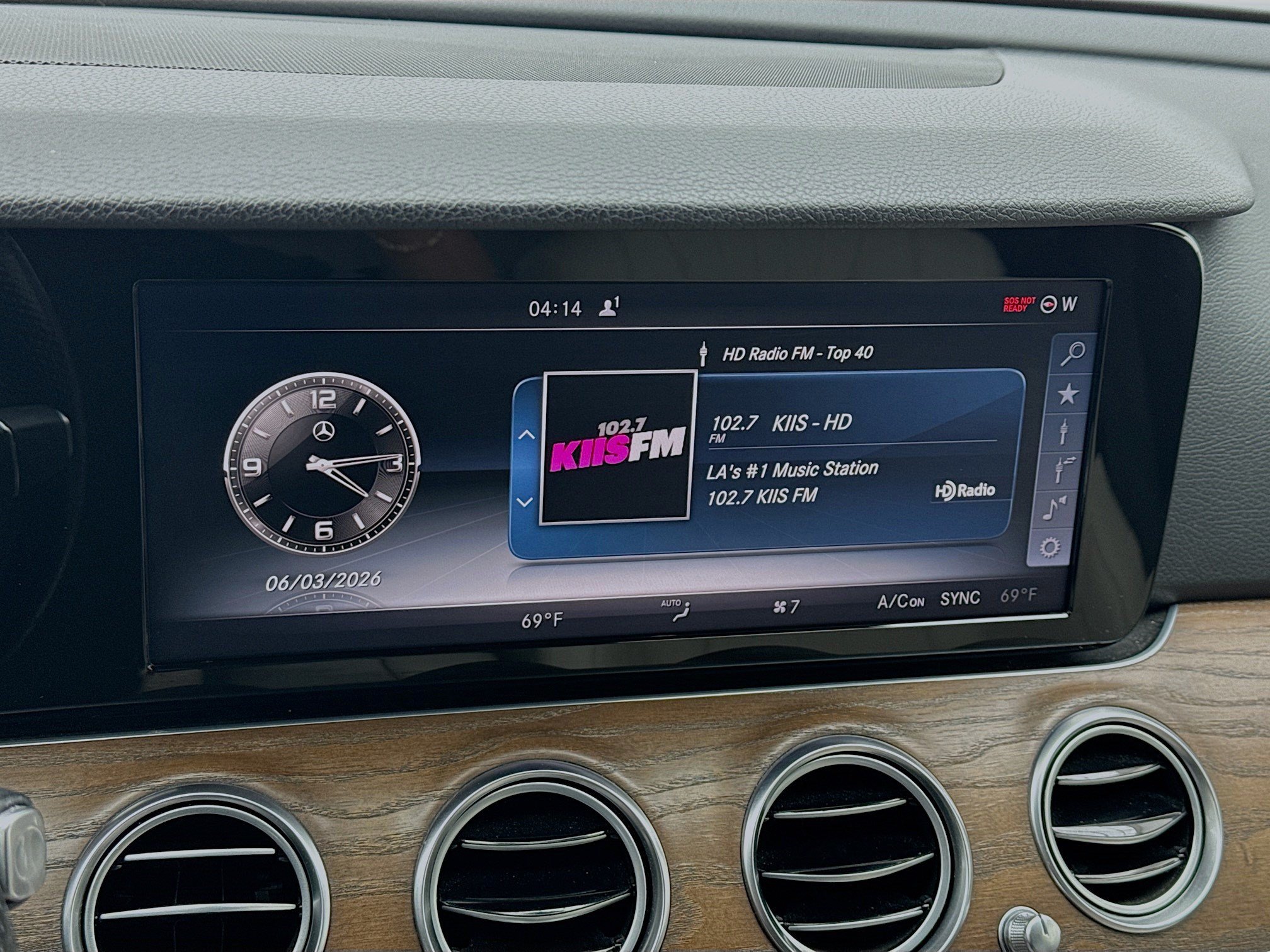 Used 2017 Mercedes-Benz E 300 image 11