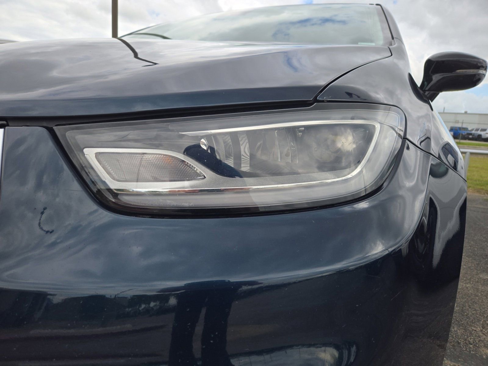 Used 2024 Chrysler Pacifica Touring-L FWD image 9