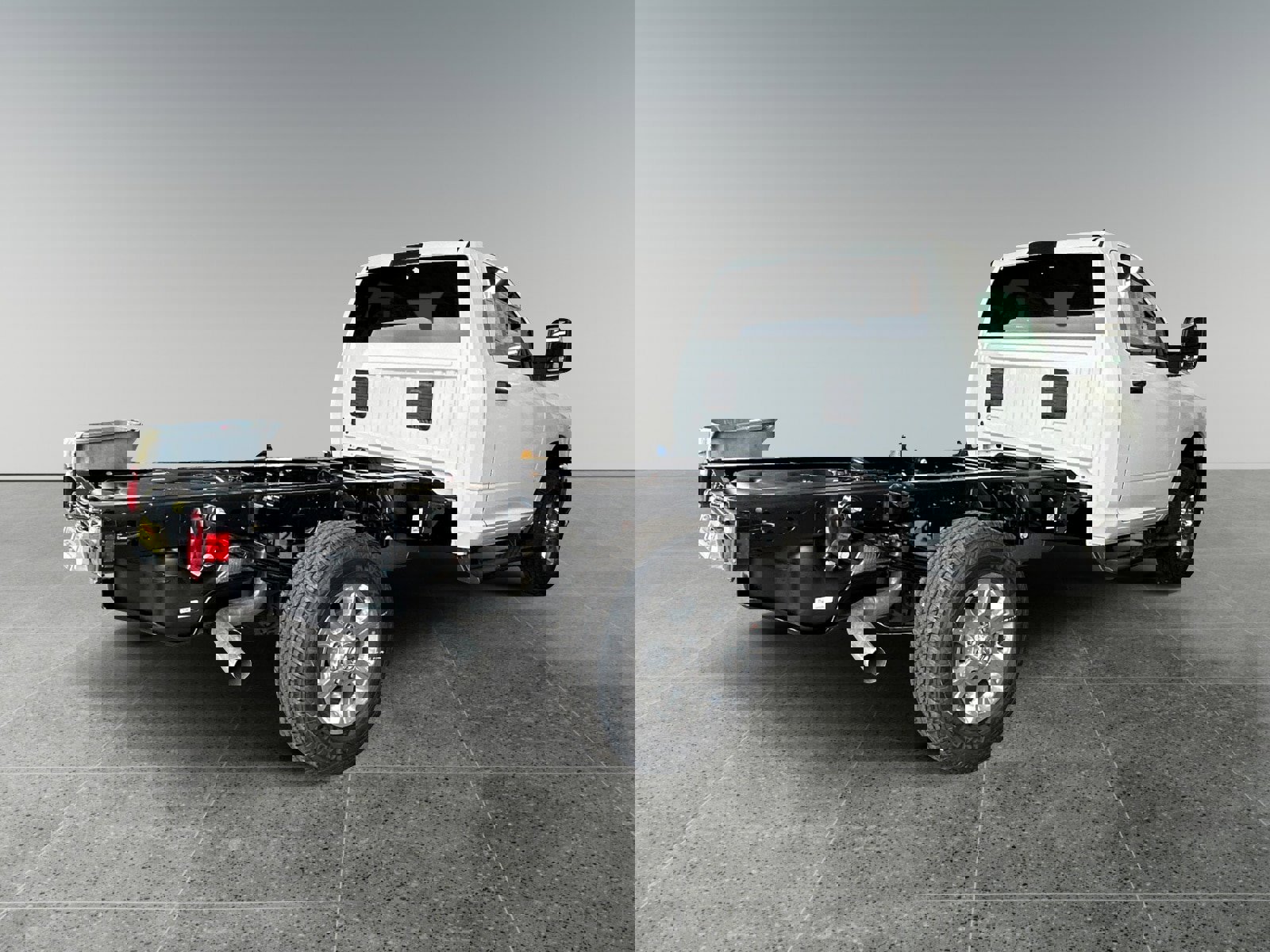 New 2026 RAM 3500 Big Horn AWD/4WD image 5