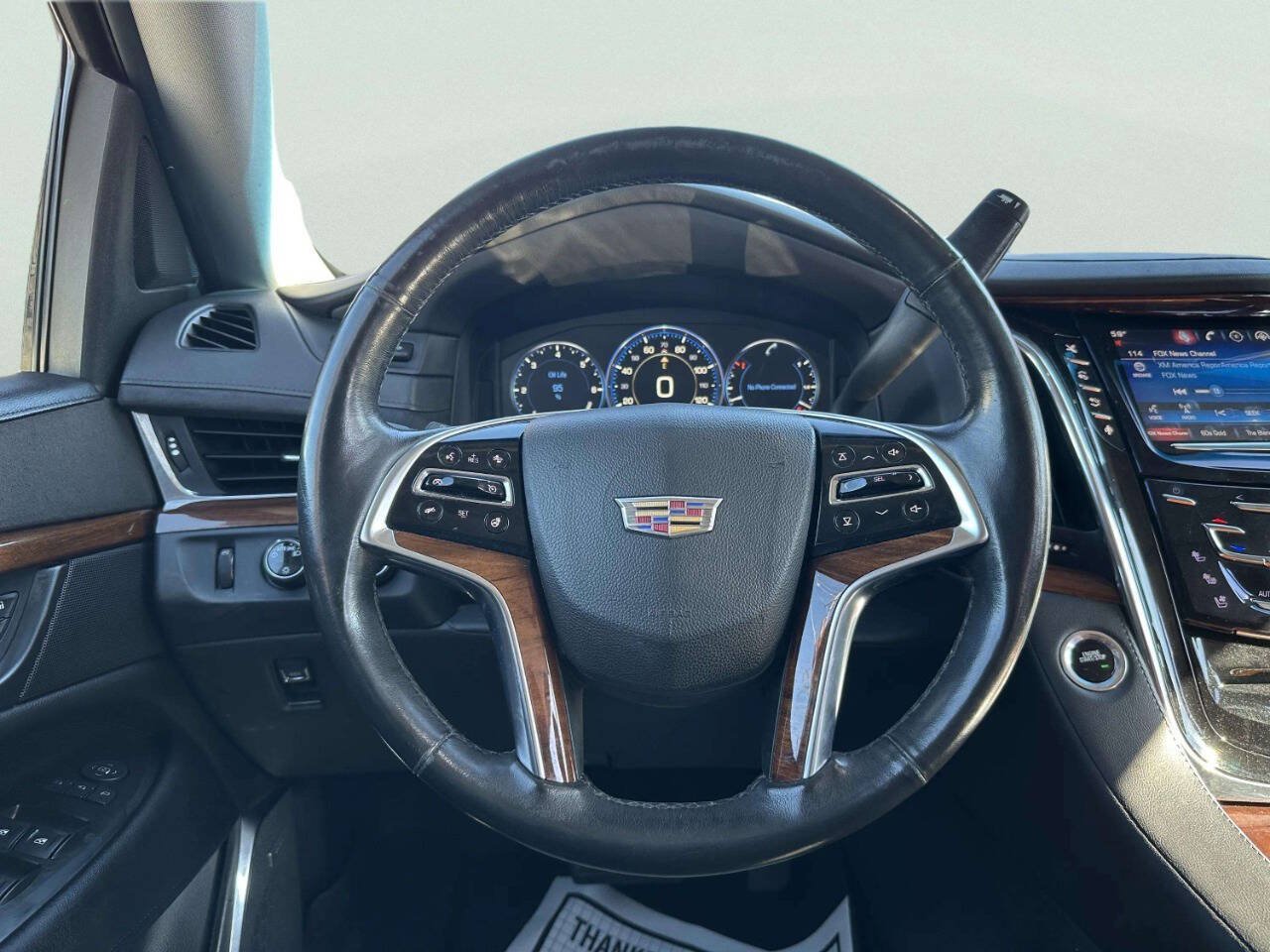 Used 2015 Cadillac Escalade Premium AWD/4WD image 24