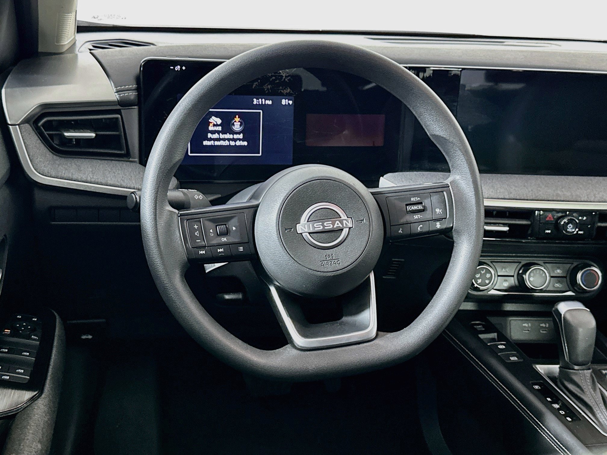 Used 2025 Nissan Kicks SV AWD/4WD image 17