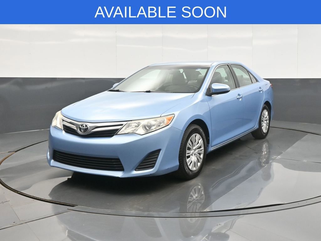Used 2012 Toyota Camry LE FWD image 3