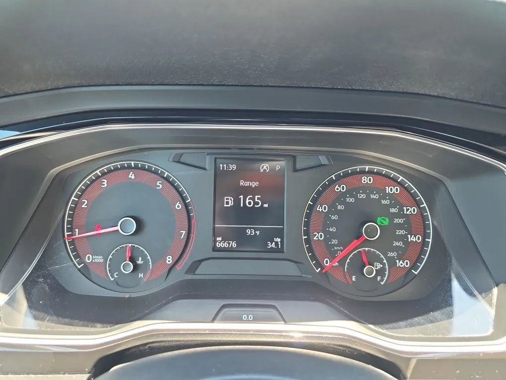 Used 2019 Volkswagen Jetta SE FWD image 17